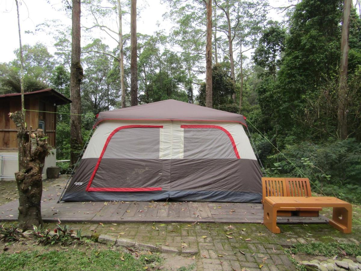 Lawu Forest Camp Sarangan Exterior photo